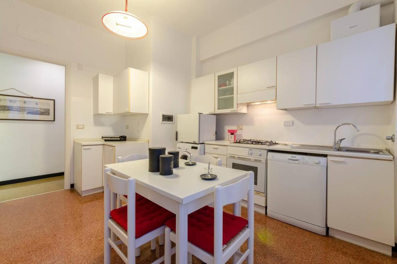 Altido Family Apt For 6 Located Minutes From The Sea Appartamento Genova Esterno foto